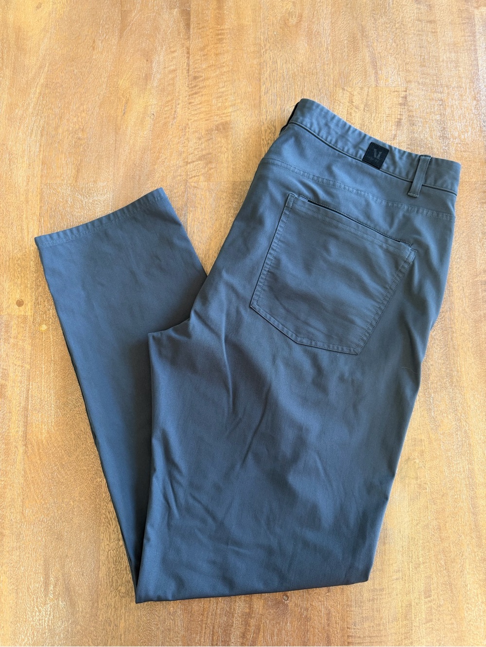 Vuori Meta Men's Pants in Slate Gray